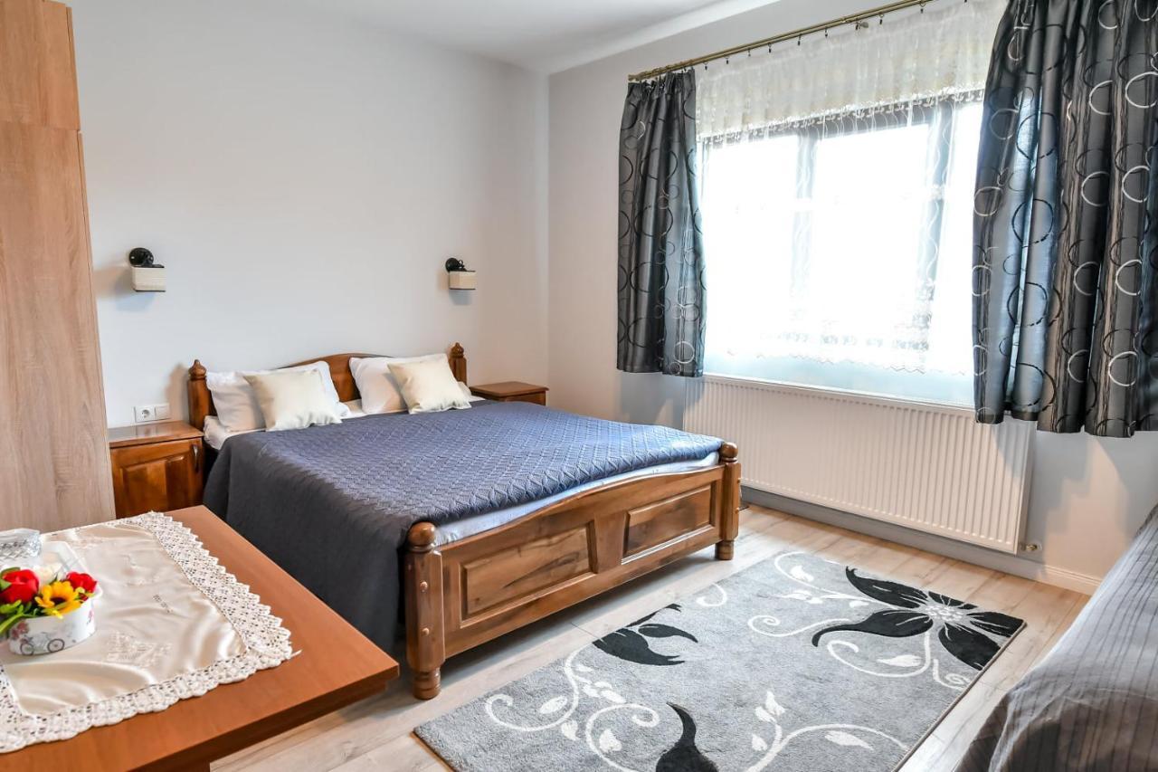 Casa Nely Hotel Sighetu Marmaţiei Eksteriør billede